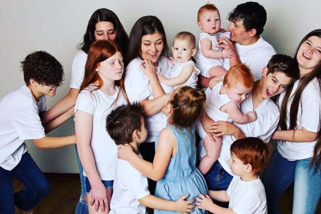 Britni Church, mãe de 11, desabafou sobre o julgamento de outras pessoas