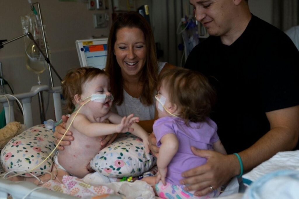 A família está se readaptando à rotina das duas