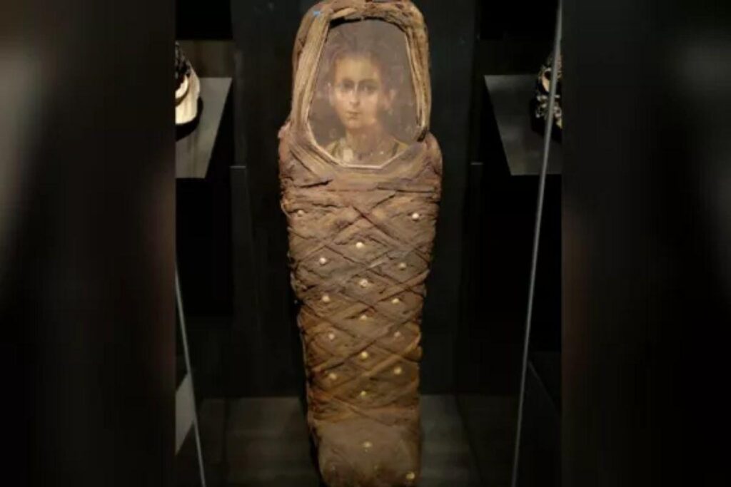 Rosto de criança que viveu há 2 mil anos