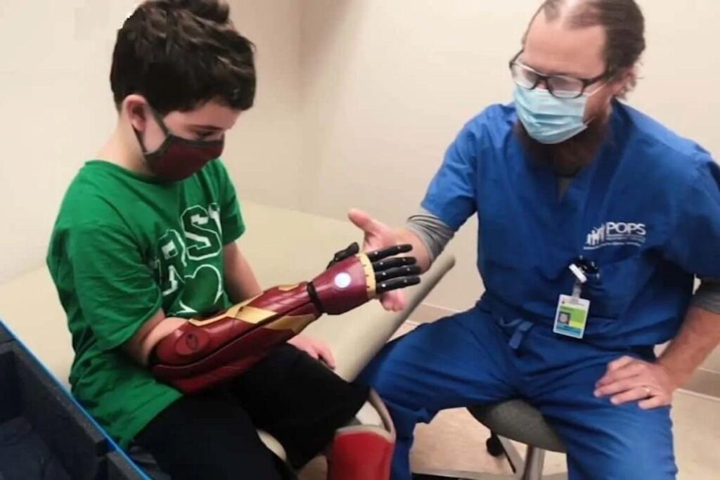 Ele está muito feliz com a novidade!