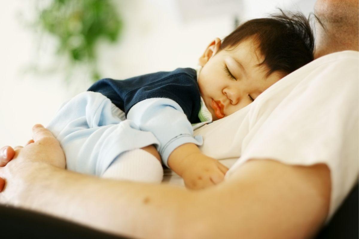 A colônia ajuda os bebês a ter uma noite de sono tranquila!