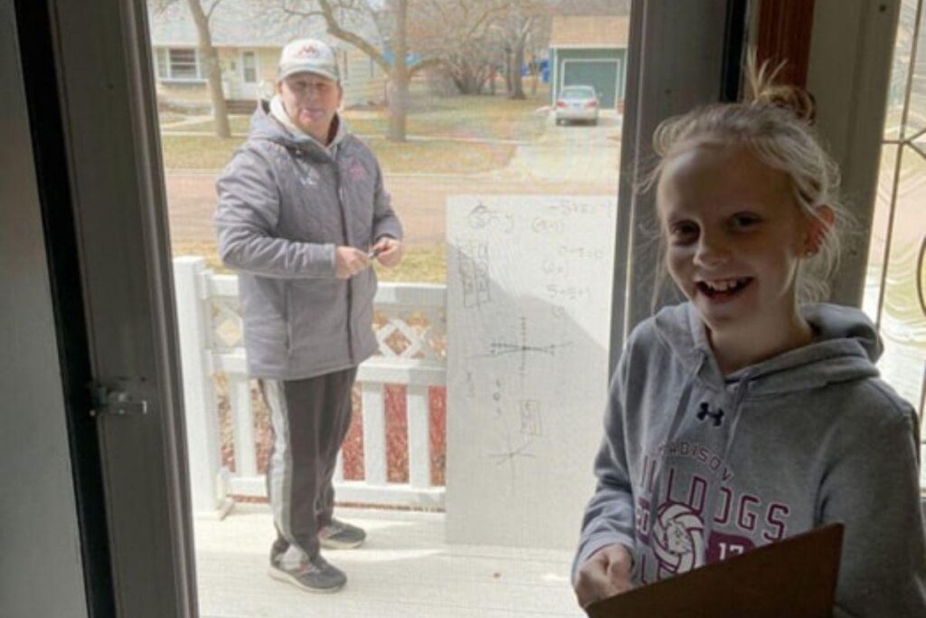 Os pais de Rylee ficaram impressionados com a atitude de Waba e registraram o momento