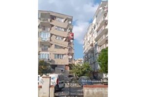 Imagens do terremoto na Turquia