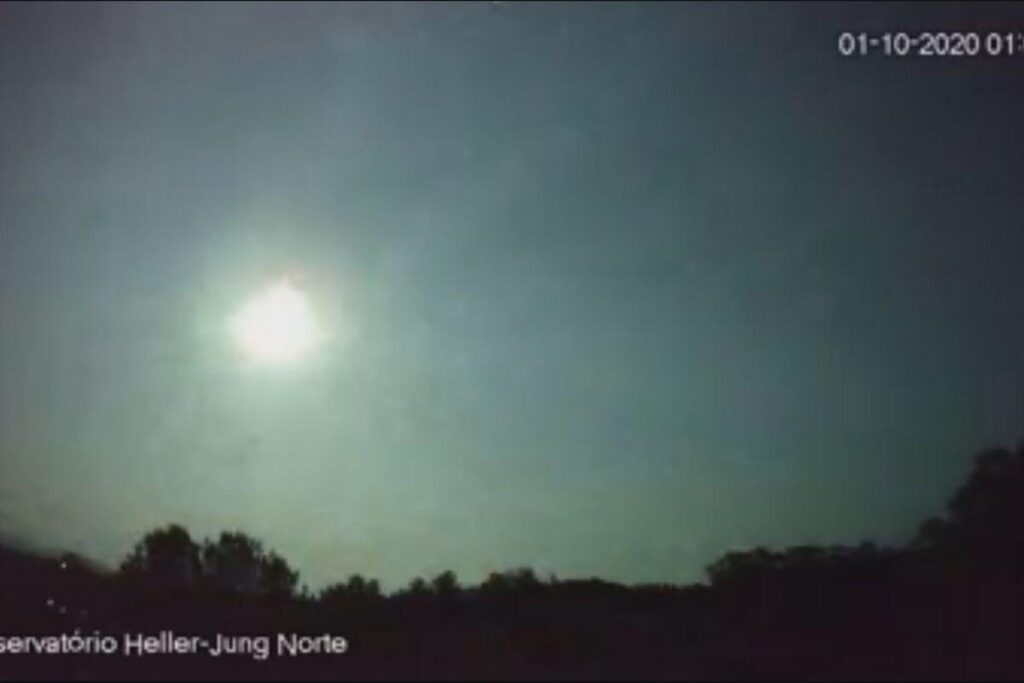 O meteoro caiu na região de Caxias do Sul e Serra Gaúcha