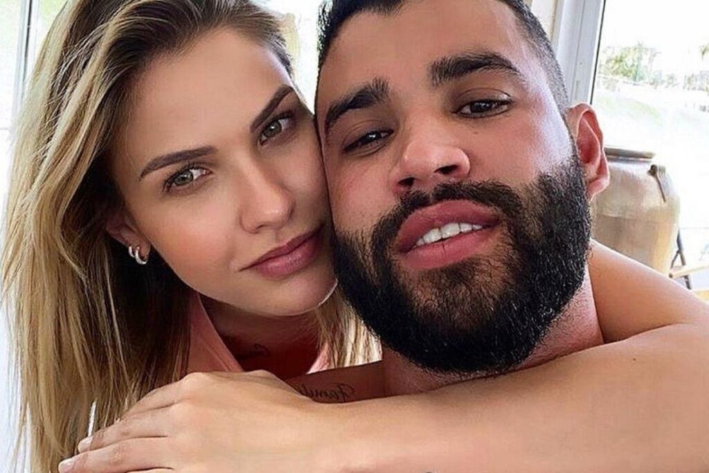 Andressa Suíta compartilha foto dos filhos em iate