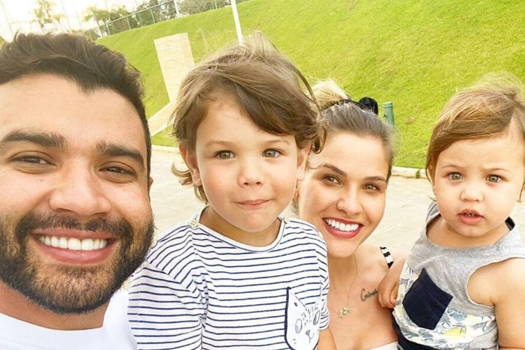 Ela é mãe de Gabriel, de 3 anos e Samuel, de 2 anos