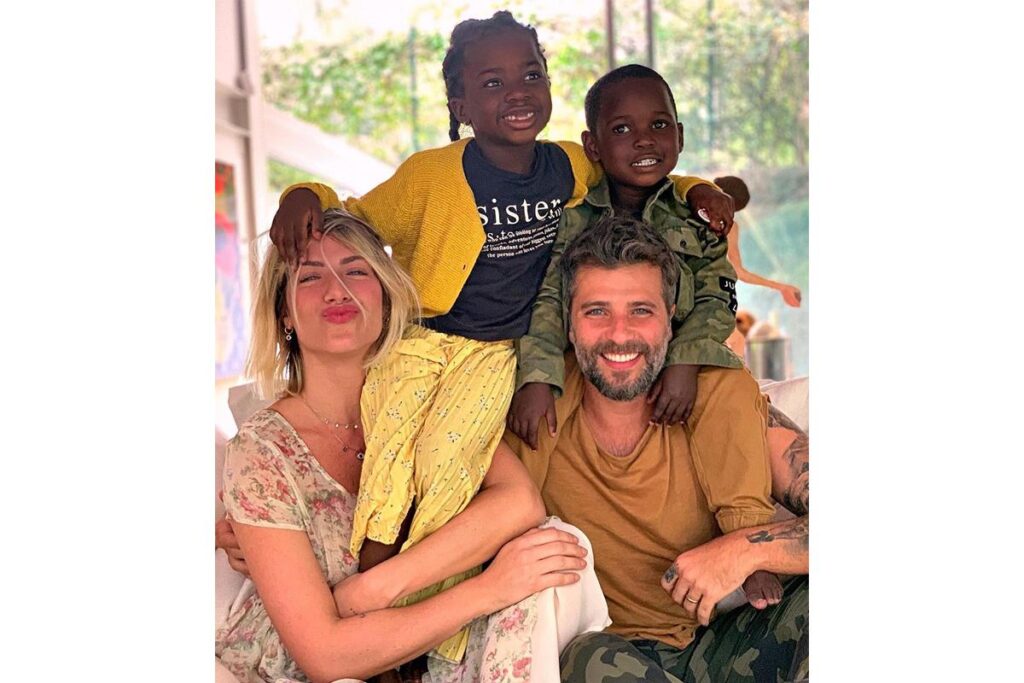 Ele é casado com Giovanna Ewbank