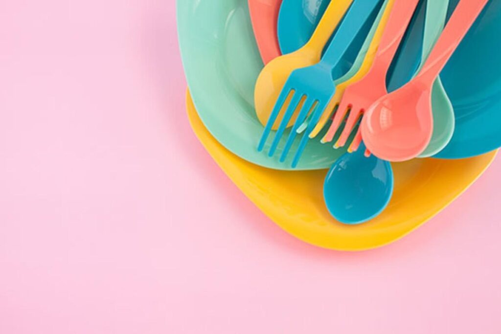 É preciso ficar de olho na hora da compra da carne e não oferecê-la mal cozida para as crianças