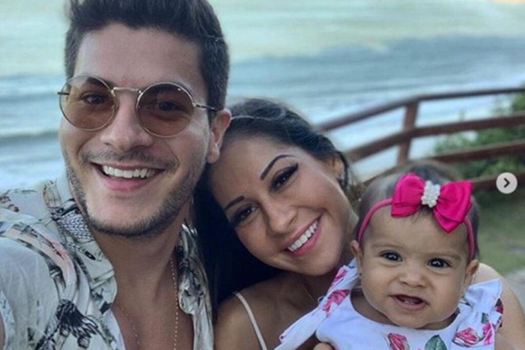 Mayra Cradi e Arthur Aguiar, os dois são pais de Sophia, mas ela já era mãe de Lucas, que tem 18 anos