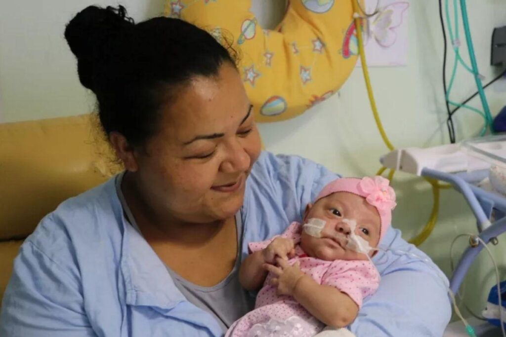 Luizie nasceu coom 450 gramas