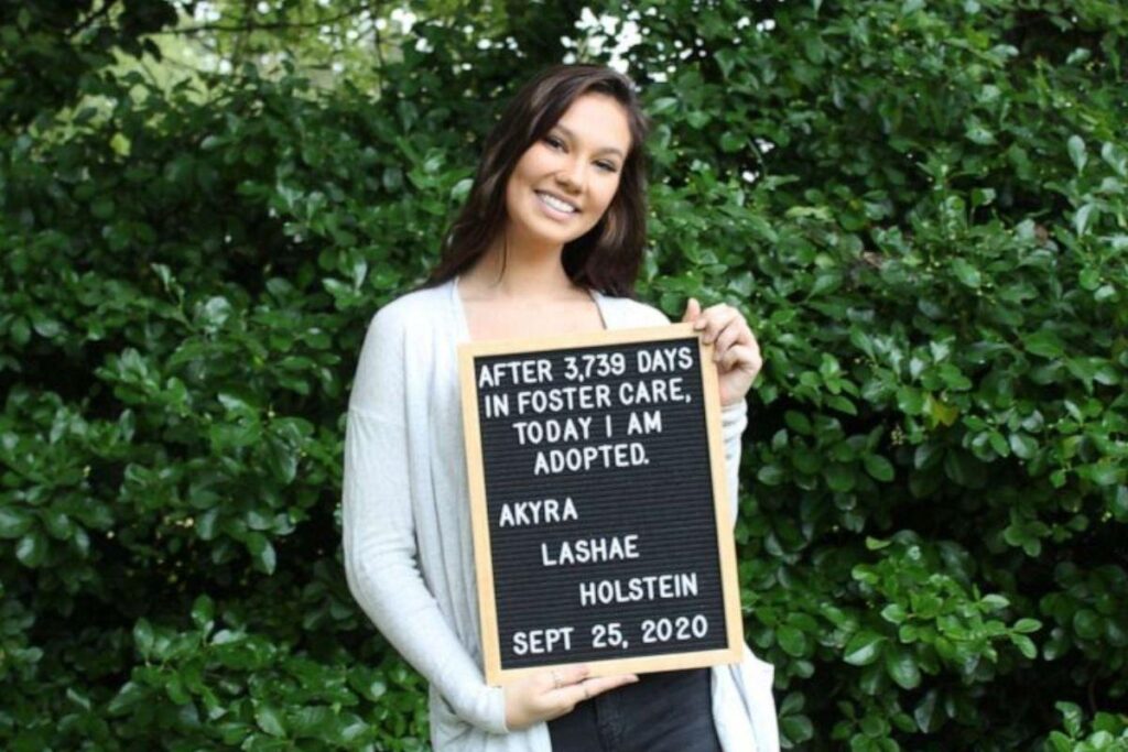 A adoção aconteceu em setembro