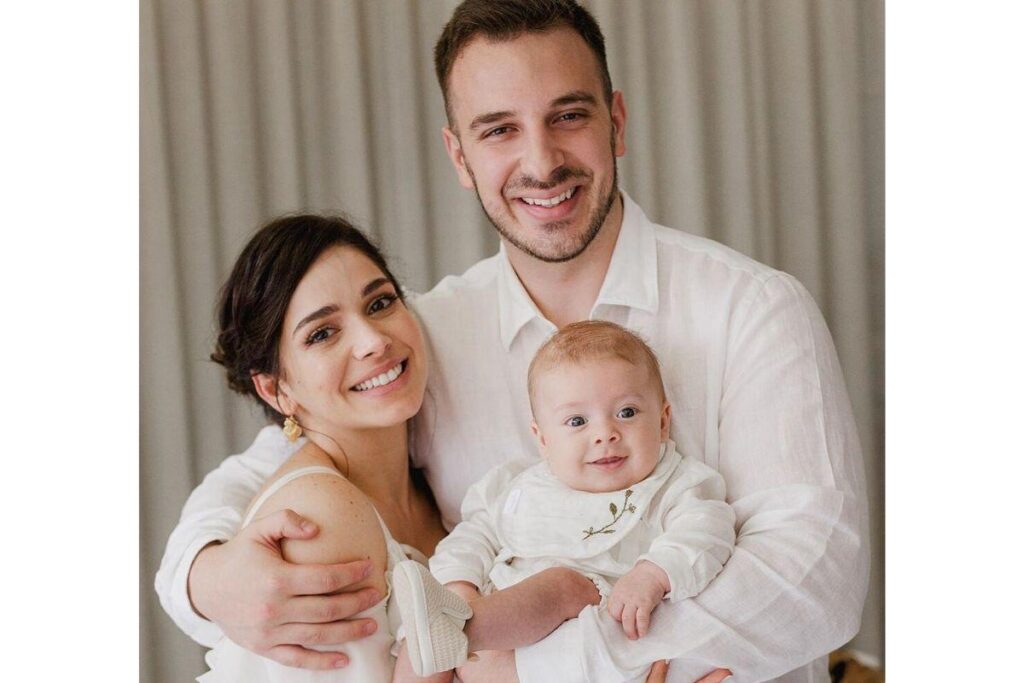 Ela está a espera de uma menina