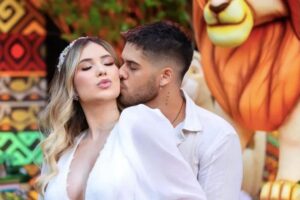 Ele fez homenagem para a filha e para Virgínia