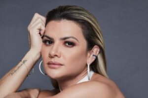 A apresentadora já voltou para a casa