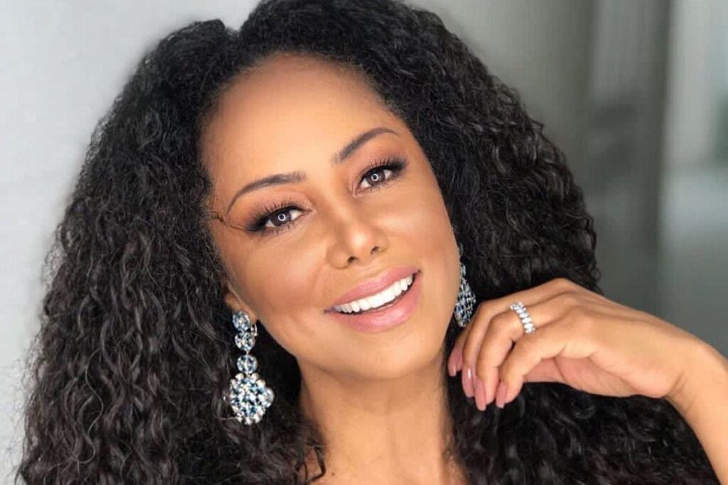 Valéria Valenssa e filhos