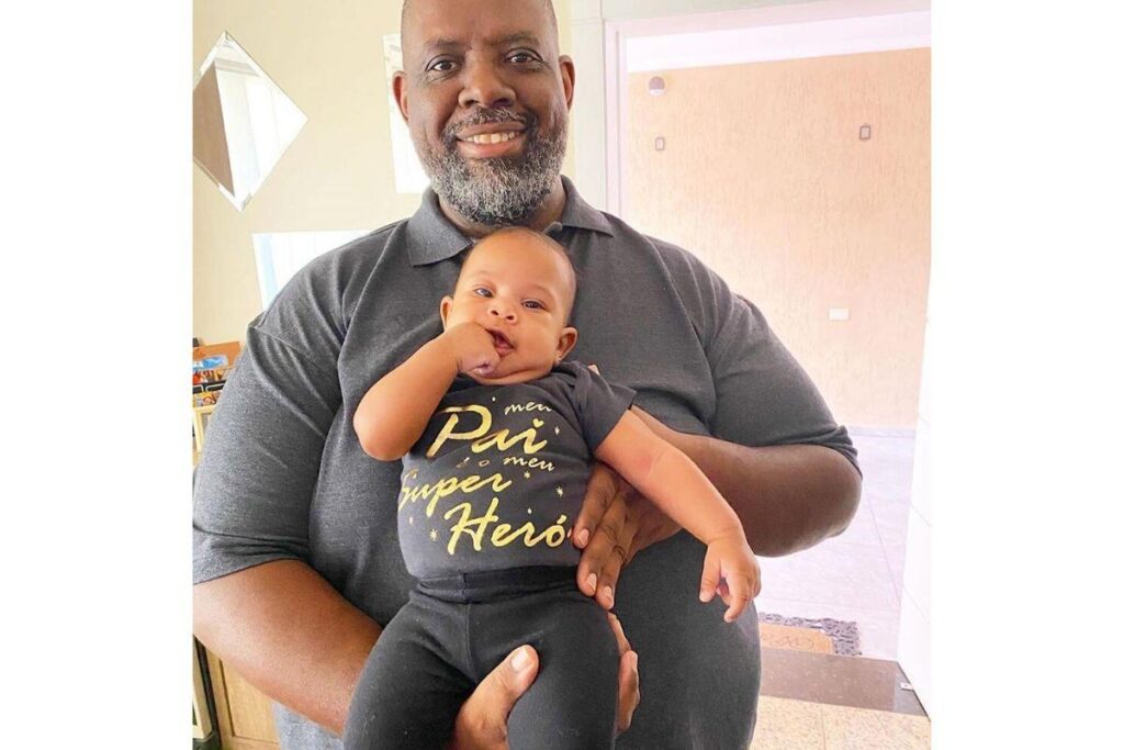 Ele compartilhou a foto nas redes sociais