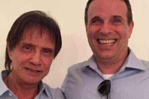 Ele comemorou os resultados dos exames