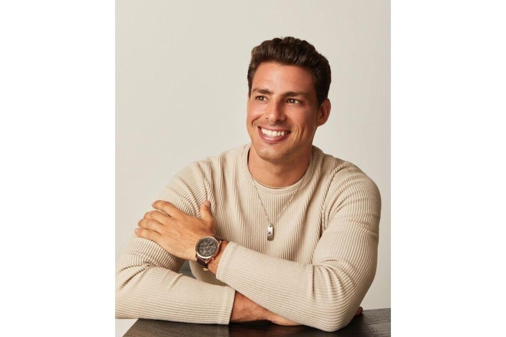 Fãs comparam Cauã criança com Cauã adulto e acham a mesma cara!