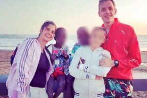 Os irmãos têm 6 anos