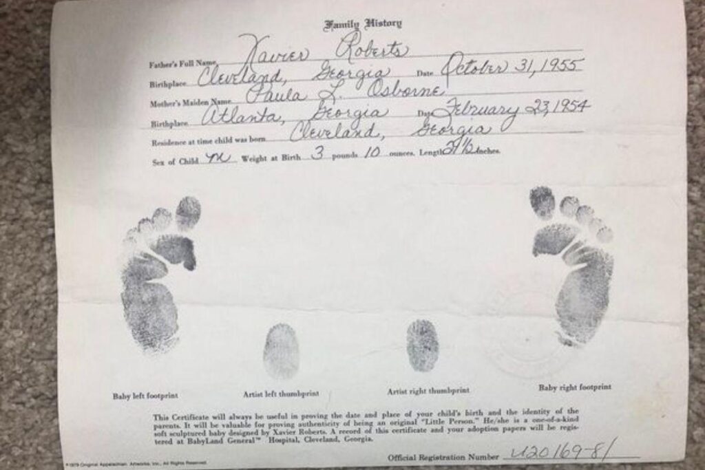 Ela descobriu que o tal irmão era um boneco