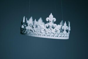 Delphine, Josephine e Oscar se dedicam ao trabalho voluntário