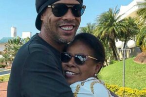 O jogador falou sobre o estado de saúde da mãe