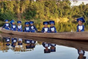 Eles se formaram ao ar-livre