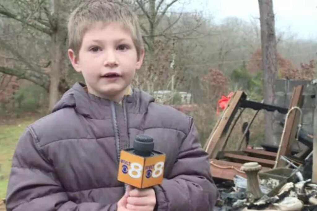 O incêndio destruiu a casa da família