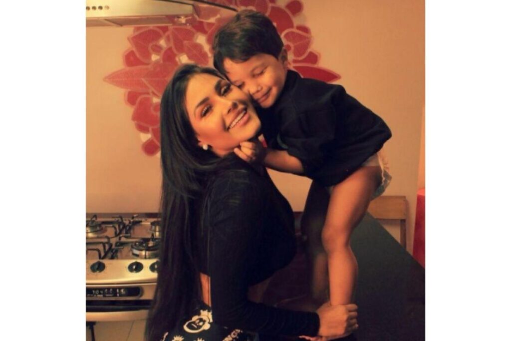 Ele ganhou o caminhão de presente de aniversário