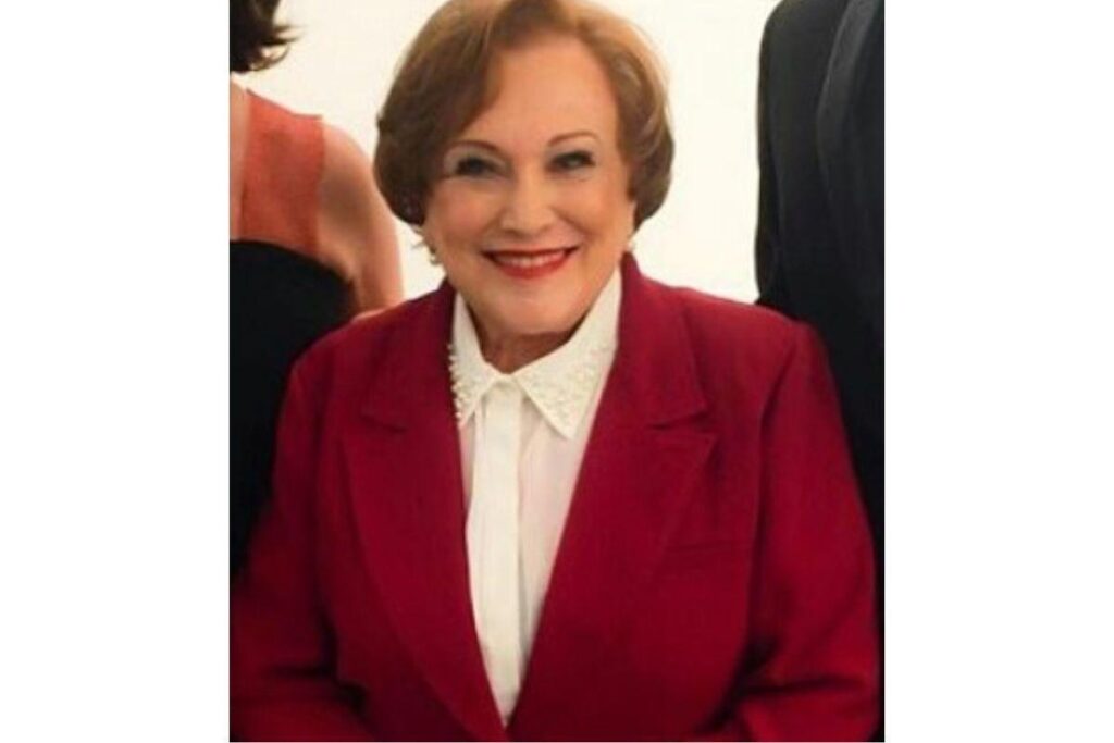 Ela está internada com Covid