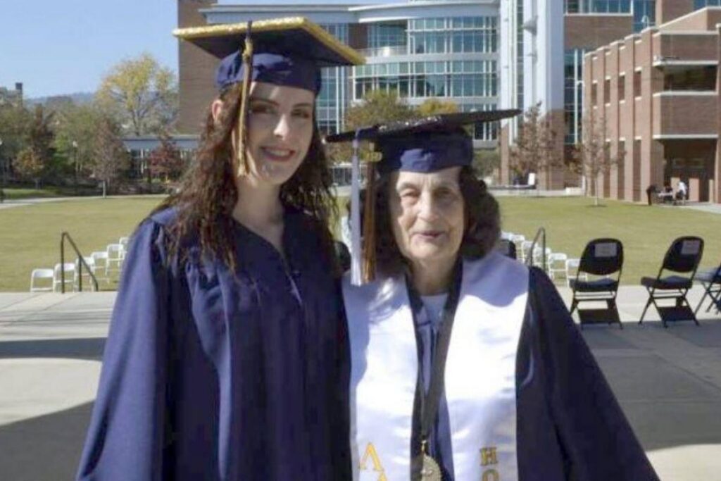 As duas frequentaram a aula juntas