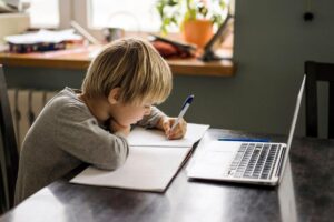 MEC autorizou aulas remotas por tempo indeterminado