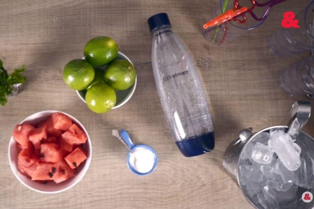 Bebida de morango ou melancia