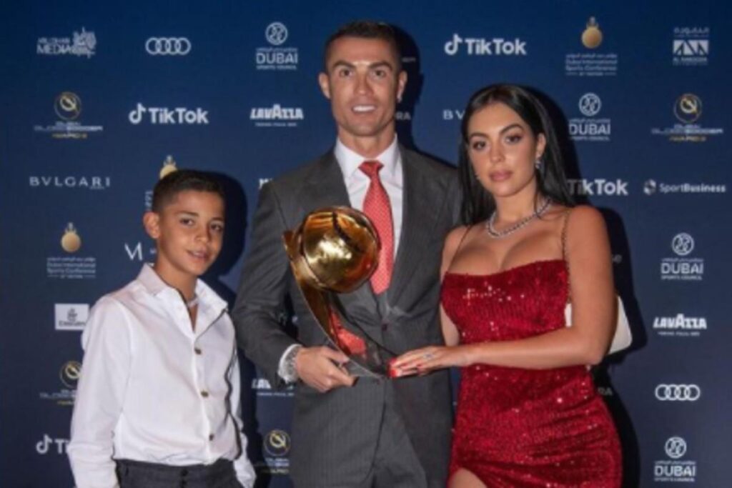 O jogador respondeu algumas perguntas após ser premiado