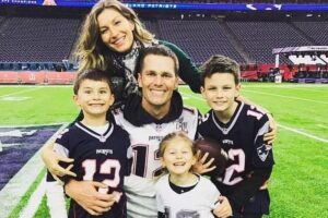 Gisele Bündchen é mãe de 2 filhos e tem um enteado