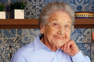 Ela está com 89 anos