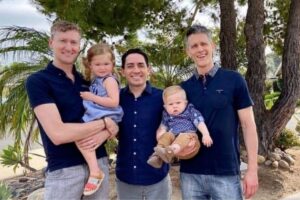 Hoje eles também são pais de um menino de 14 meses