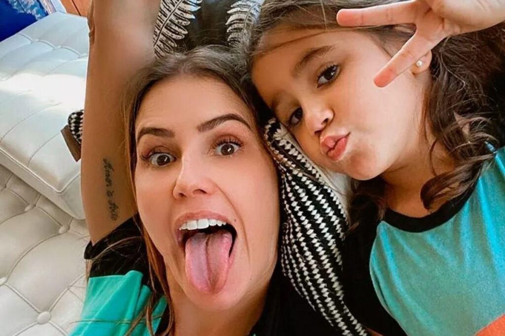 Deborah respondeu as perguntas no Instagram