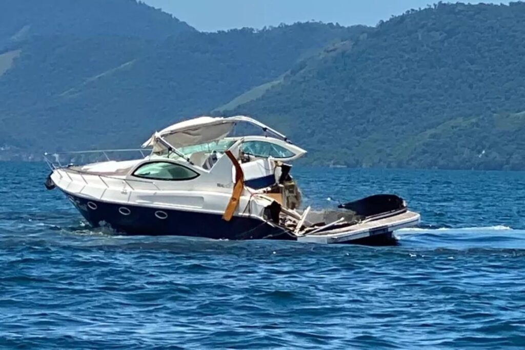 Duas lanchas colidiram no mar