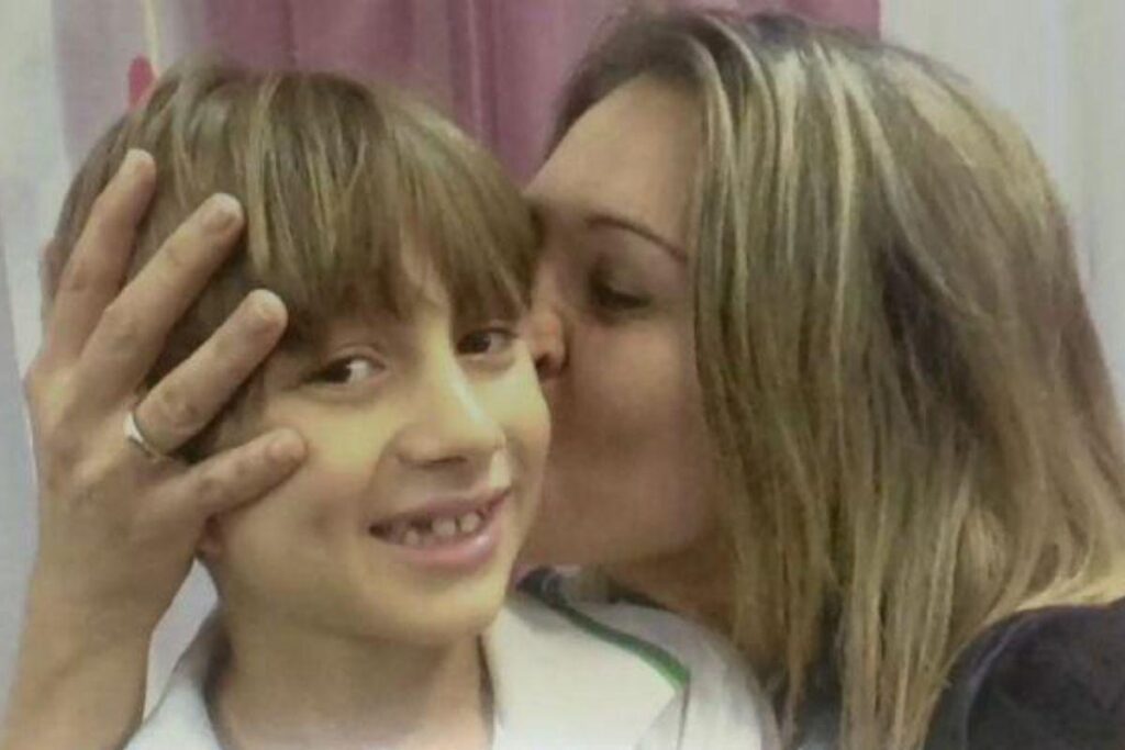 Caso Carlinhos: mãe recebe notícias do filho após anos