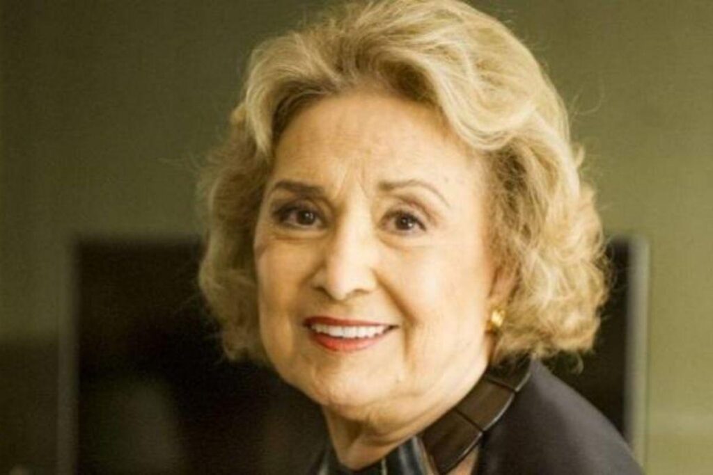 Ela está tratando pneumonia