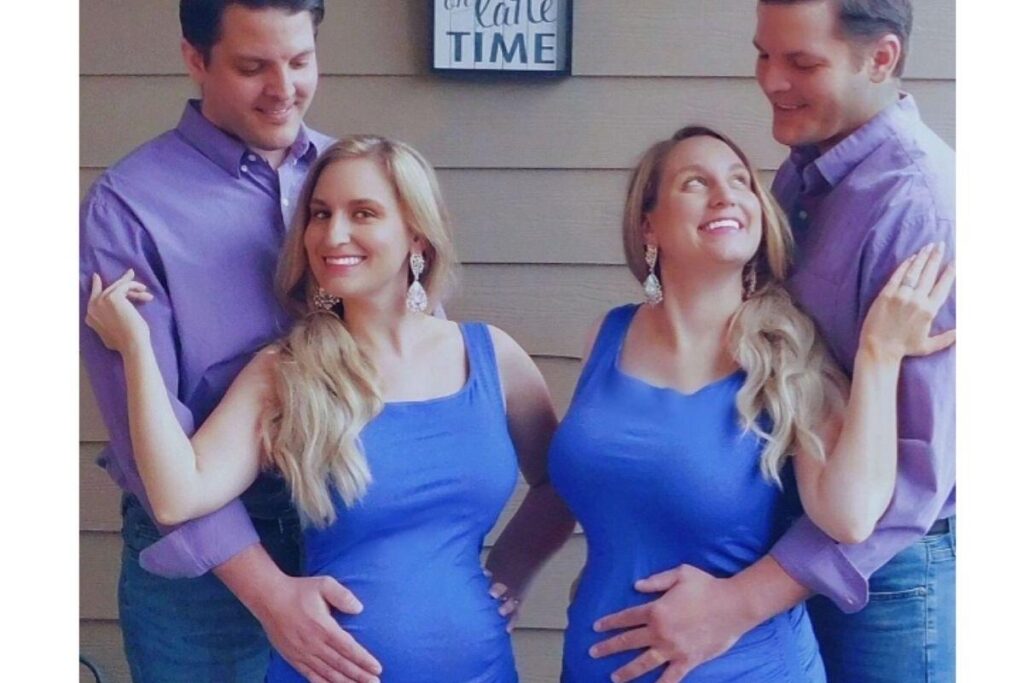 Gêmeas engravidam juntas