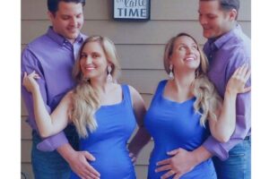 Gêmeas engravidam juntas