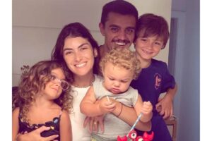 Ela é mãe de Joaquim, de 6 anos, Maria, de 3, e Vicente, de 11 meses