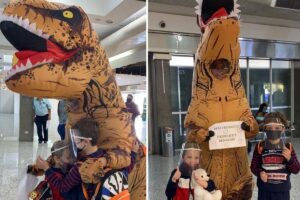 A mãe se fantasiou para se proteger da Covid-19