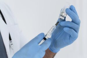 A vacina da Pfizer é a primeira a ter o registro definitivo no Brasil