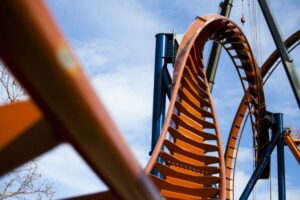 Montanha-russa promete recorde de velocidade de 250 km/h na Arábia Saudita