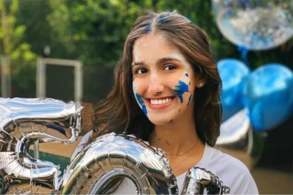 A Gabi da AE4 ficou conhecida por pedir vários vídeos para famosos em apoio aos calouros da FGV