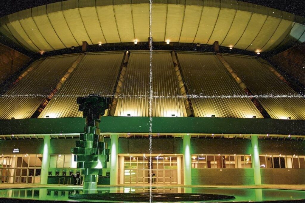 Nas redes sociais, a T4F emitiu uma nota falando sobre o fechamento de uma das casas de shows mais conhecidas no Brasil, a UnimedHall