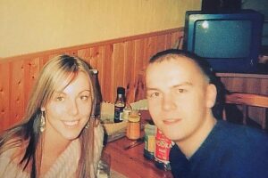 Após dois anos juntos novamente Scott decidiu pedir Rachel em casamento